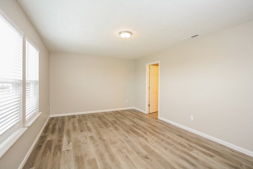 Building Photo - 3423 Grove Berry Ln