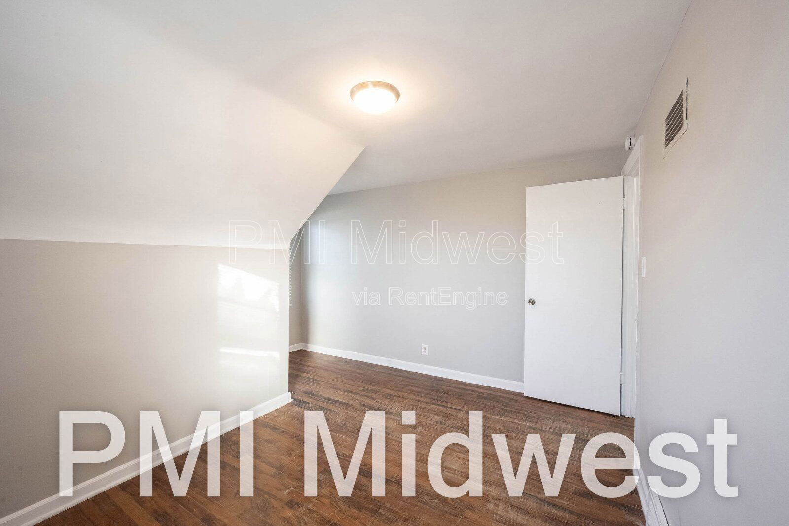 Building Photo - 1319 N Alton Ave