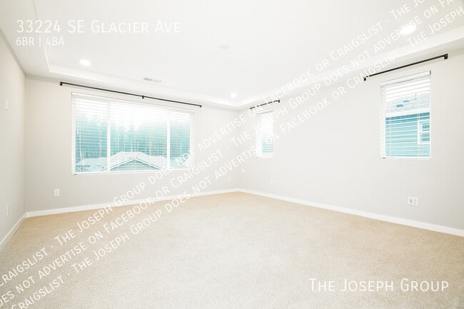 Building Photo - 33224 Glacier Ave SE