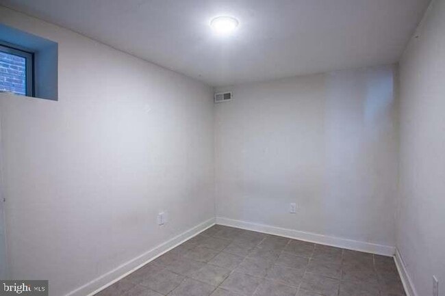 Building Photo - 4013 Edmondson Ave