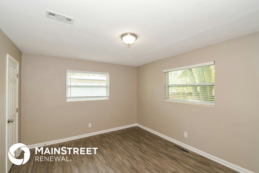 Building Photo - 6260 Merrill Rd