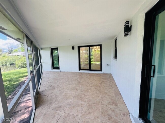 Building Photo - 2241 Club House Rd