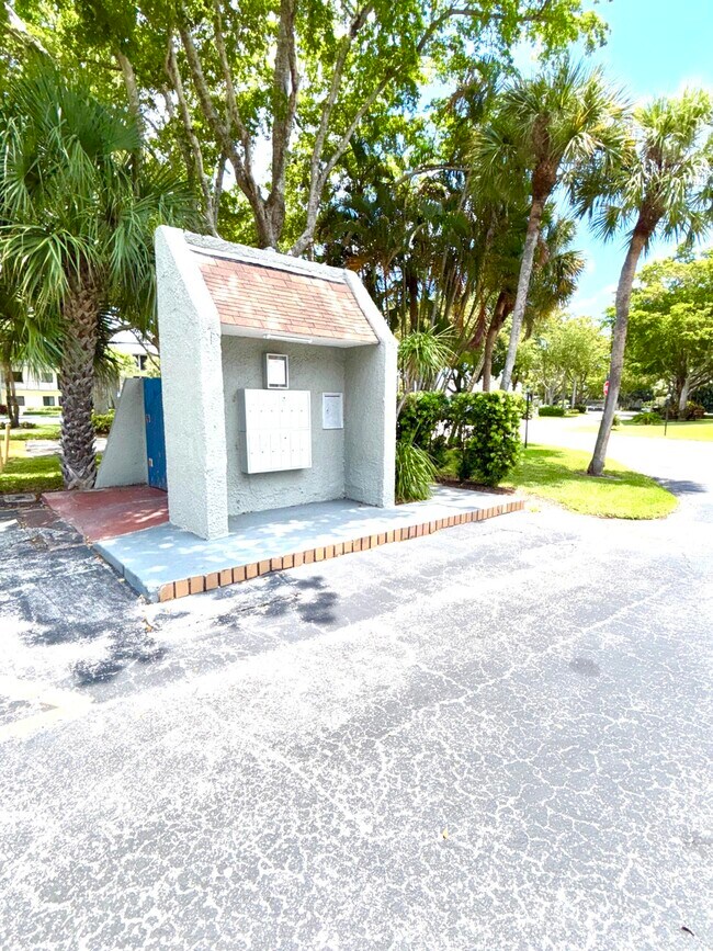 Building Photo - 4807 Esedra Ct