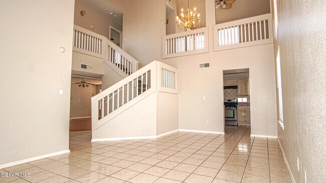 Building Photo - 7481 Umbria Dr
