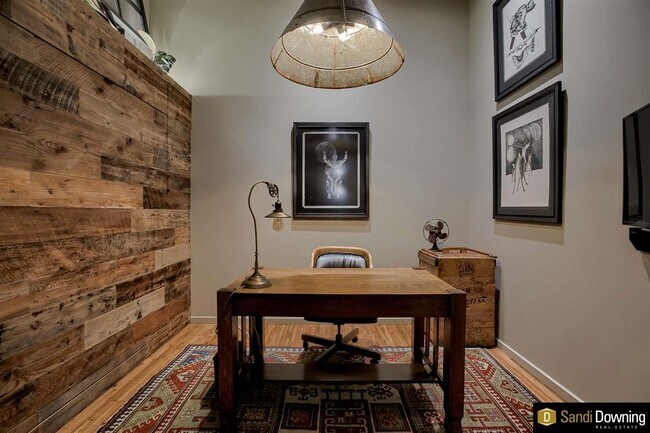 Building Photo - 1308 Jackson St