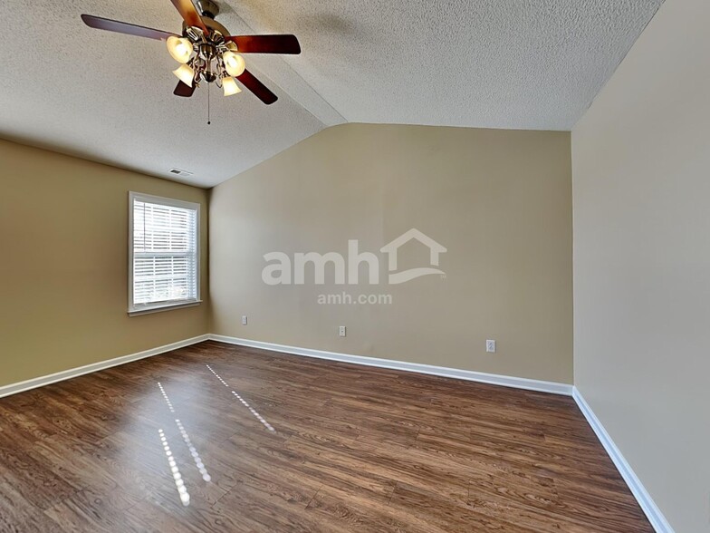 Building Photo - 505 Bellmeade Bay Dr