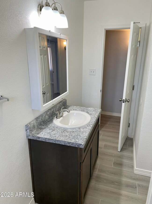 Building Photo - 7519 N 59th Ln