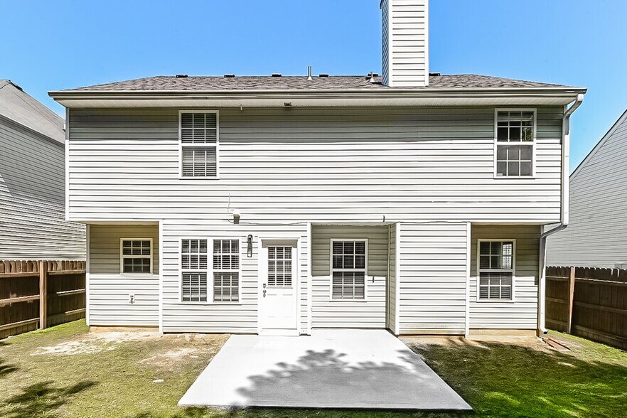 Building Photo - 2407 Brookgate Way