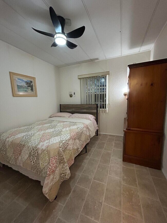 Building Photo - 12375 S Military Trl