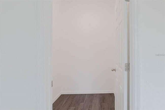 Building Photo - 1618 Wainwright St SE