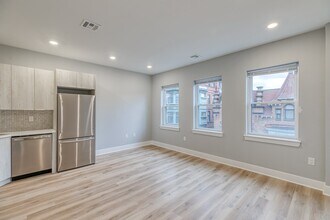 Building Photo - 1723 Memorial Ave