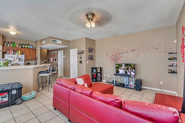 Building Photo - 5912 Cielo Del Rey Pl