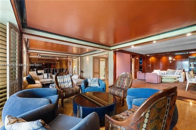 Building Photo - 11111 Biscayne Blvd