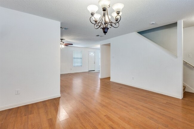 Building Photo - 5224 Royal Burgess Dr