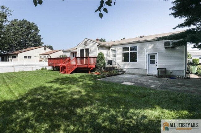 Building Photo - 10 Eardley Rd