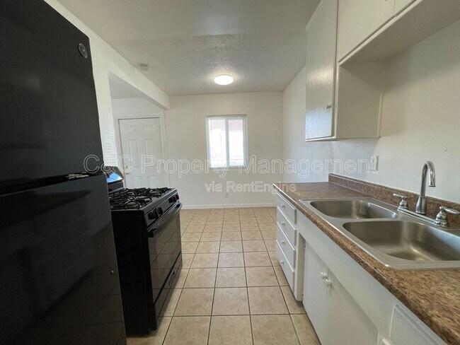 Primary Photo - 199 N Inez St