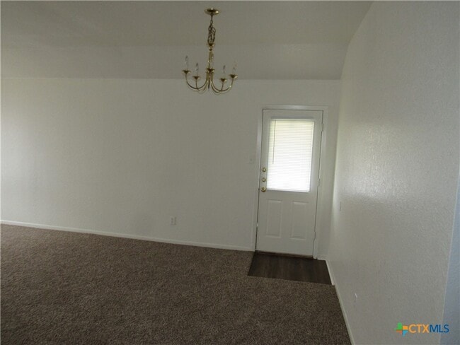 Building Photo - 3903 Hitchrock Dr