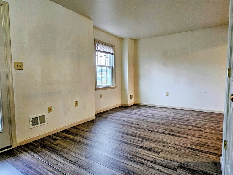 Building Photo - 66 Muddy Creek Church Rd