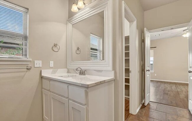 Building Photo - 3433 NW 164th Terrace