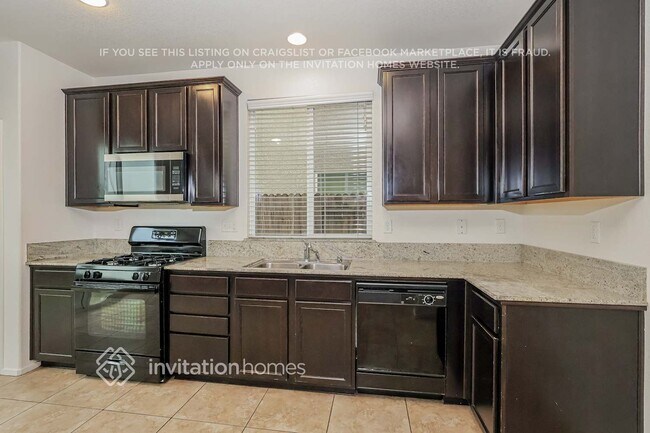 Building Photo - 8925 Robbins Rd