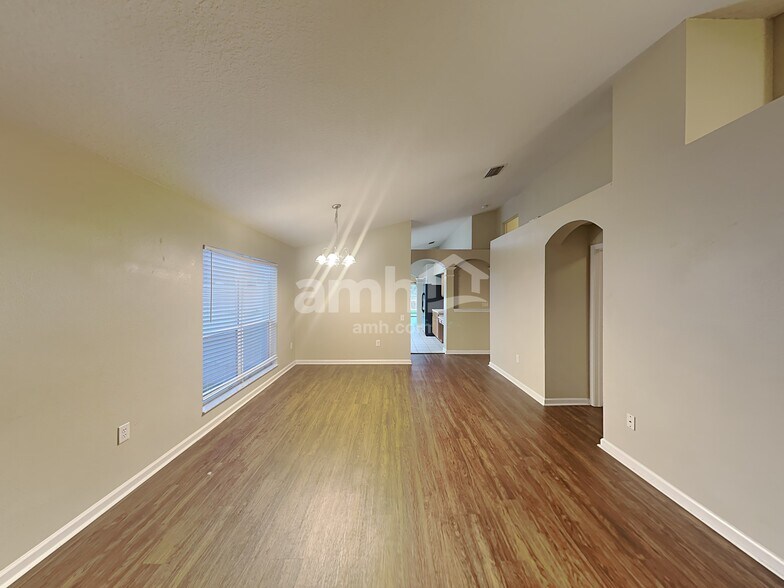 Building Photo - 5218 Algerine Pl