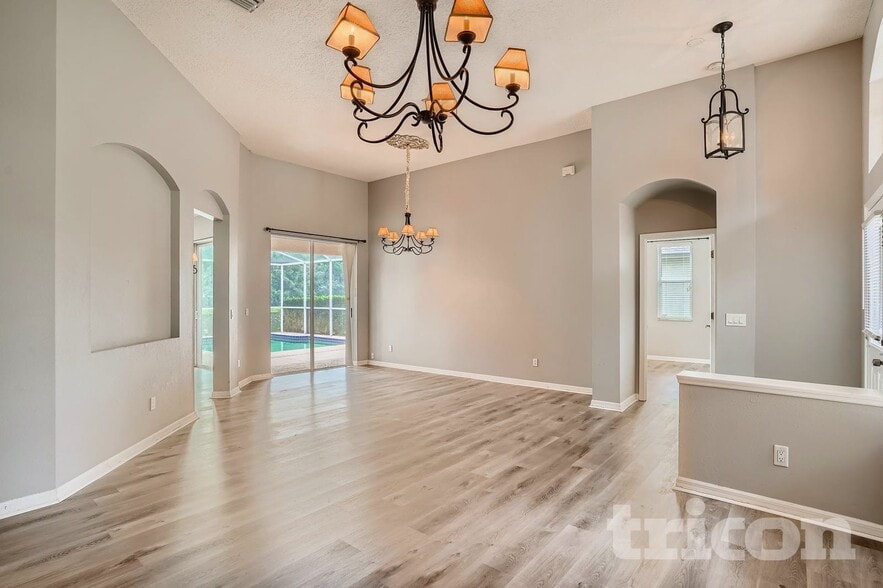 Building Photo - 8521 Bramwell Way