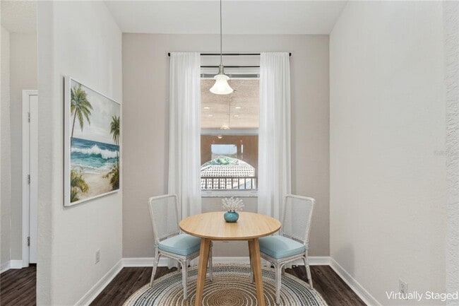 Building Photo - 819 Fairwaycove Ln