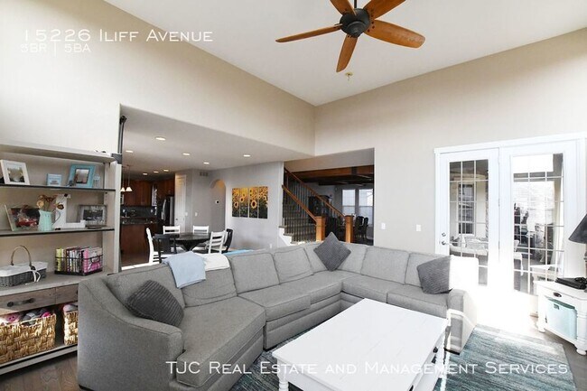 Building Photo - Solterra Home for Rent!