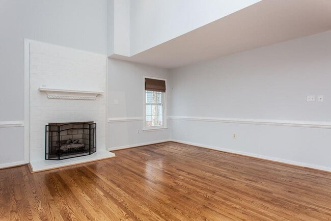 Building Photo - Beautiful 3 Bedroom, 2 Bathroom Home in Chesterfield ***Available Early-Mid June 2026***