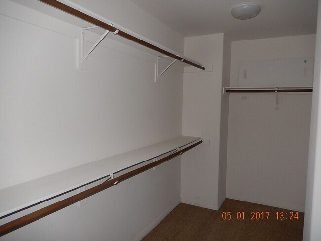Building Photo - Two story, 2750 Sq Ft home with three car ...