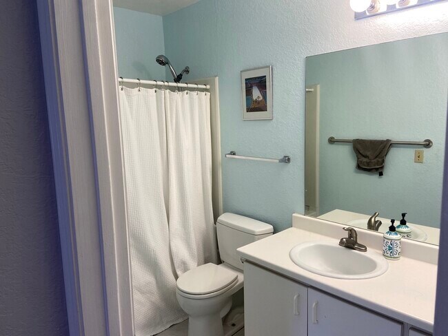 Building Photo - 535 Pierce St