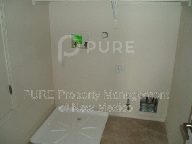 Building Photo - 9663 Mirasol Ave NW