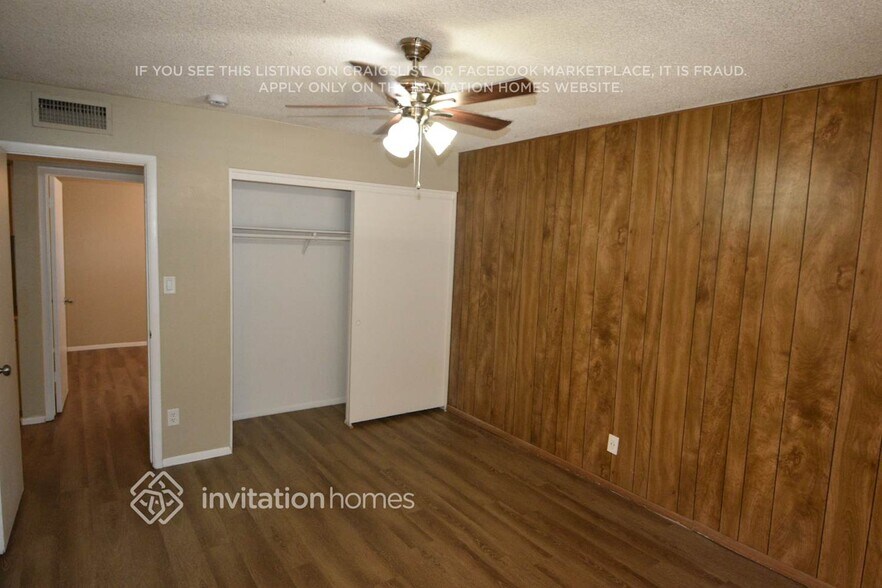 Building Photo - 2301 W Waltann Ln