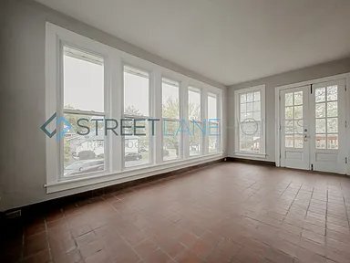 Building Photo - 28 Grand Ave