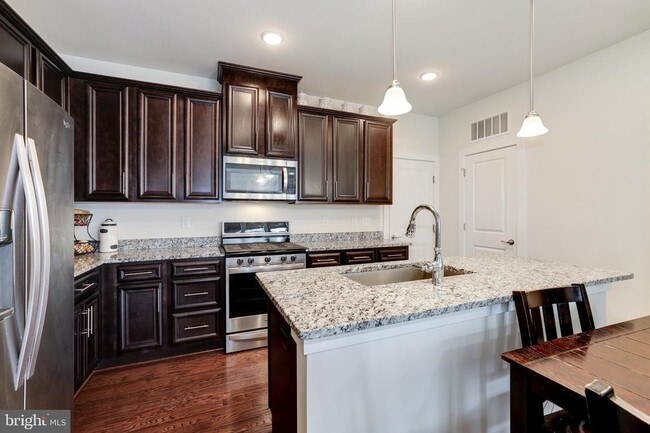 Building Photo - 13389 Launders St