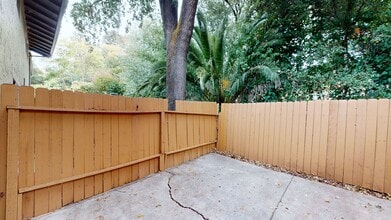 Building Photo - 18233 Happy Ln