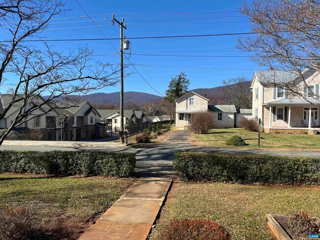 Building Photo - 1227 Blue Ridge Ave