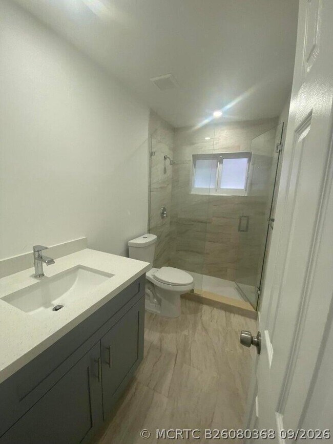Building Photo - 4683 Hairland Dr