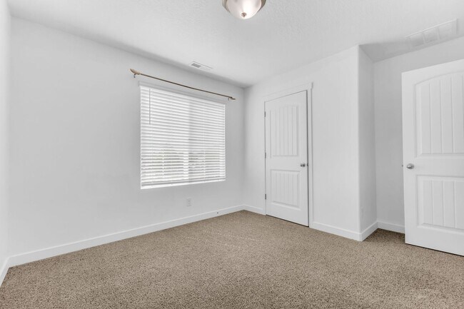 Building Photo - 4018 W 1200 S