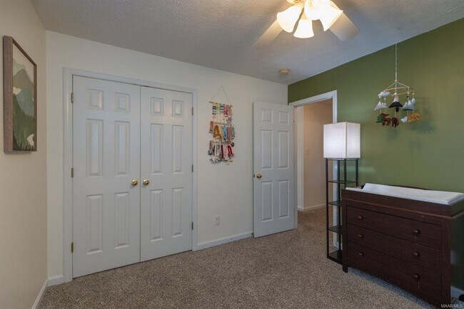 Building Photo - 616 Castle Brook Dr