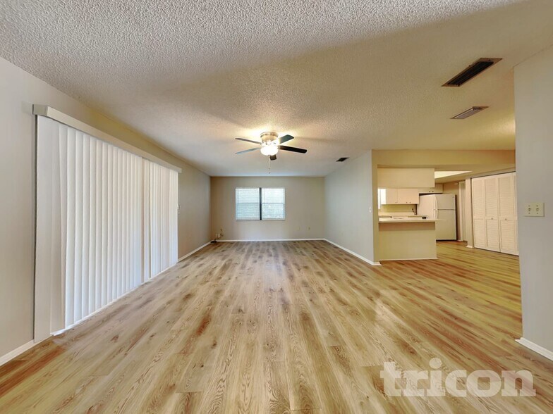 Building Photo - 4918 Ithaca Ln