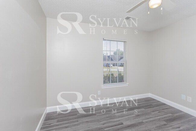 Building Photo - Coming HOME never felt so good!