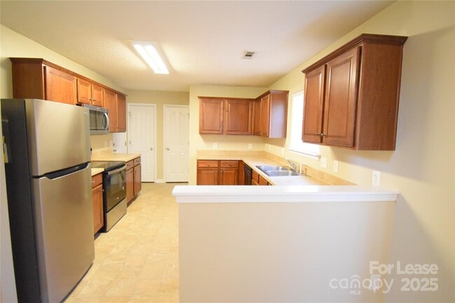 Building Photo - 7704 Aragorn Ln