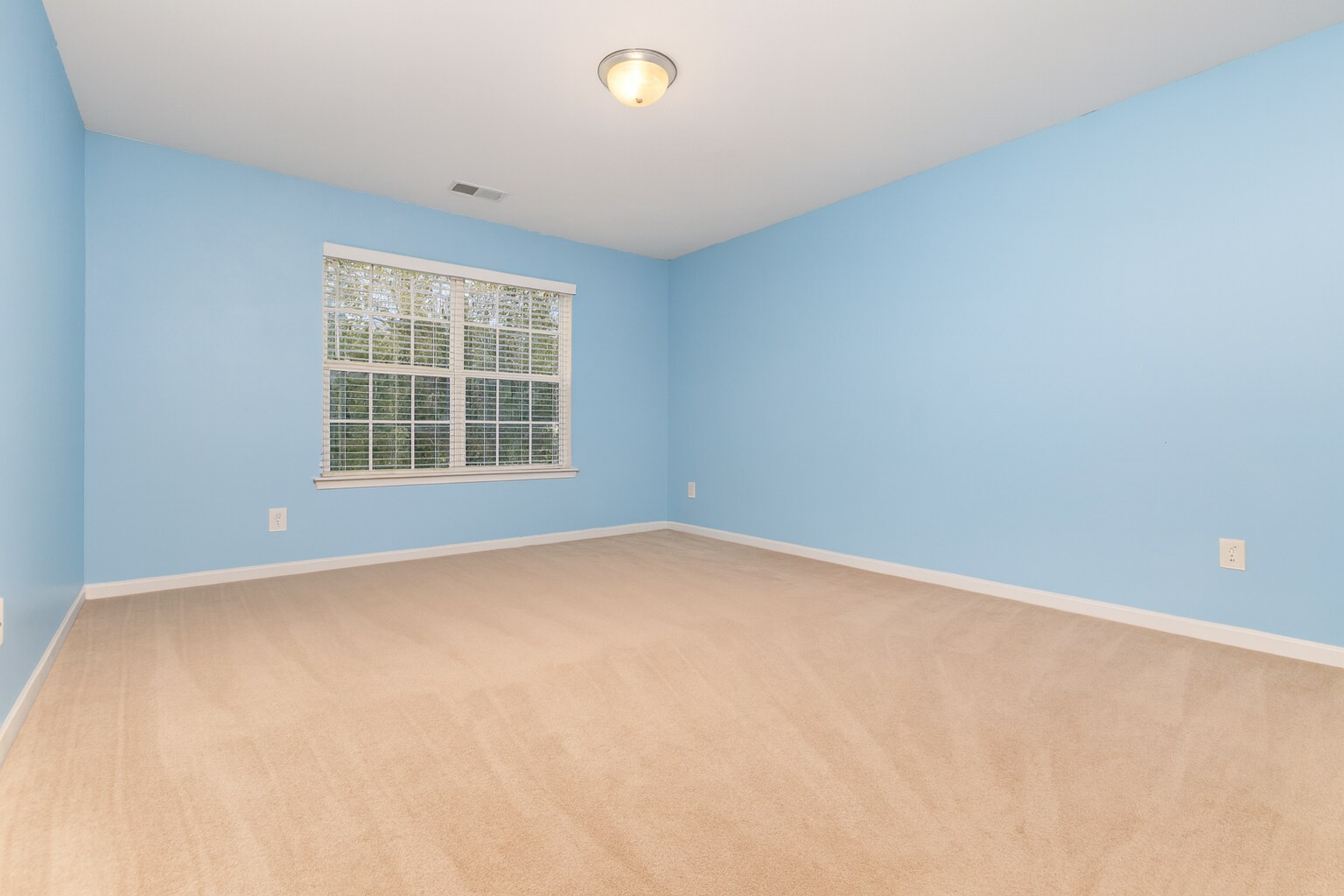 Building Photo - 9702 Pond Vista Ct