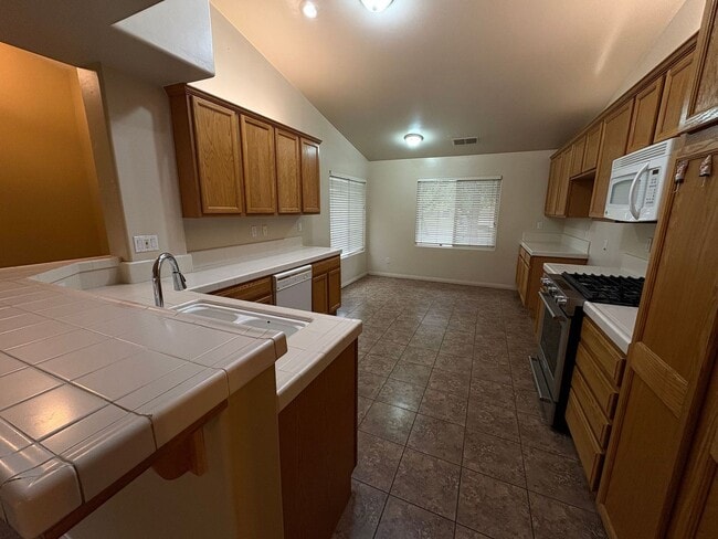 Building Photo - 12510 Stemple Dr