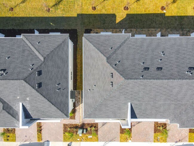Building Photo - 409 Bogey Dr