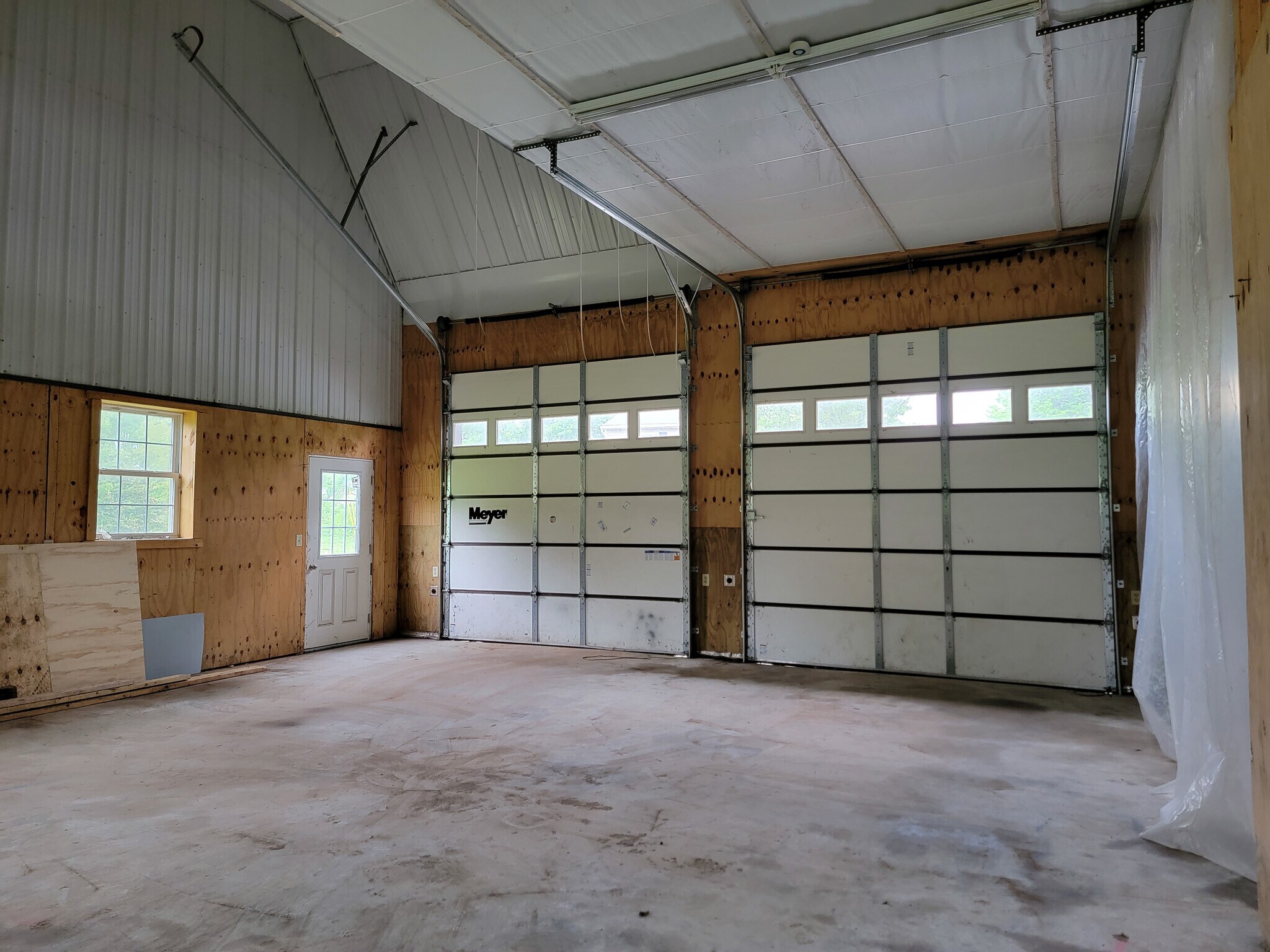 Building Photo - 189 W Maple Grove Rd