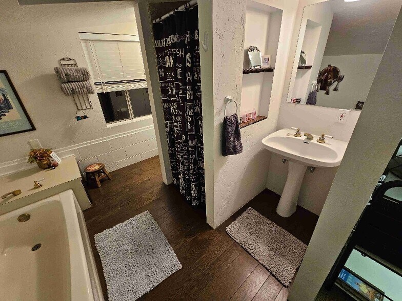 Building Photo - 37711 E Benton Rd