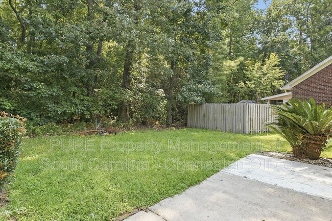 Building Photo - 106 Walden Ridge Way