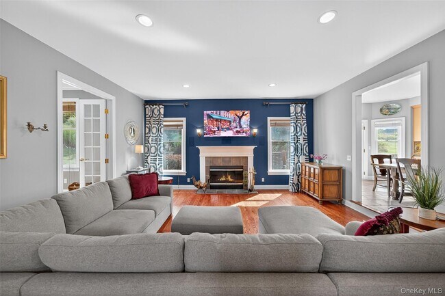 Building Photo - 11 Dorian Way